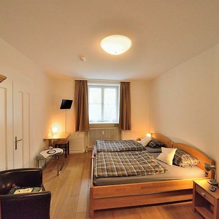 Vier Zimmer Múnich Exterior foto